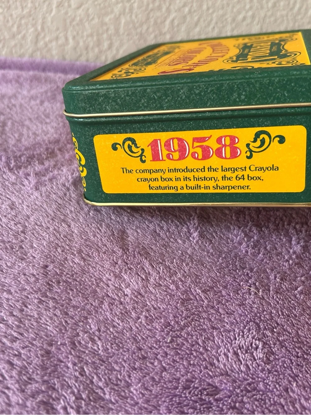 Vintage 1991 Crayola Collectors Colors Limited Edition Tin Crayon Box